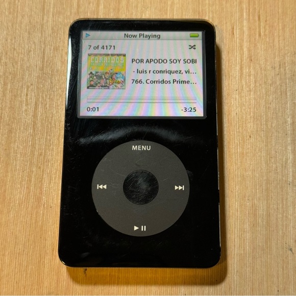 iPod Model:A1136 5thGen 30GB Blk Tested Good w/4171 Songs/Charger Read Info Blw! - Picture 11 of 14
